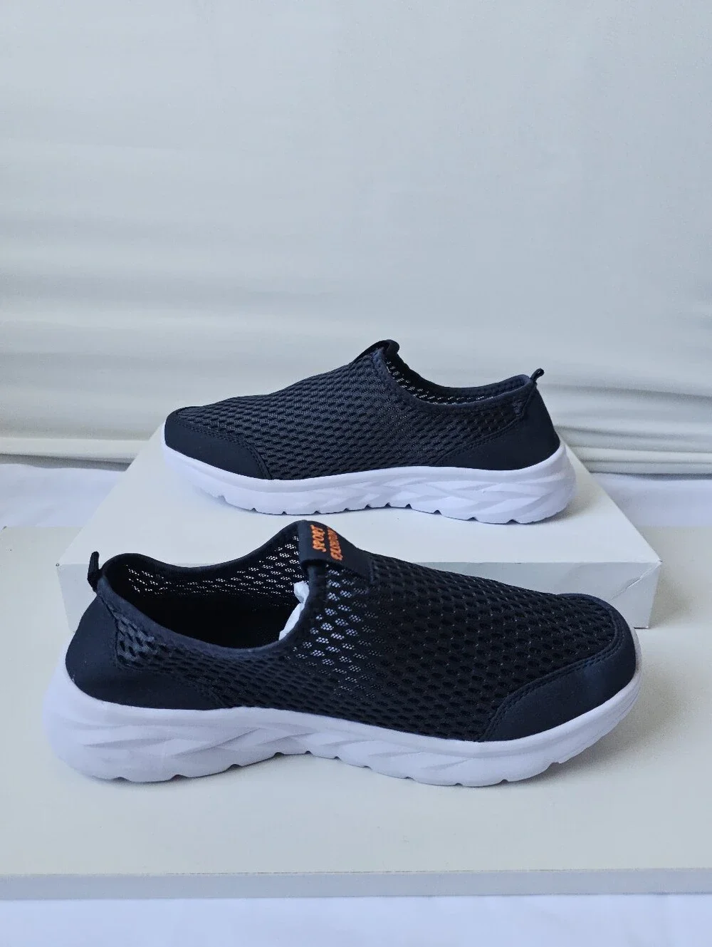 Men's Lightweight Breathable Mesh Slip-On Sneakers - Size 43 (US 9.5-10)